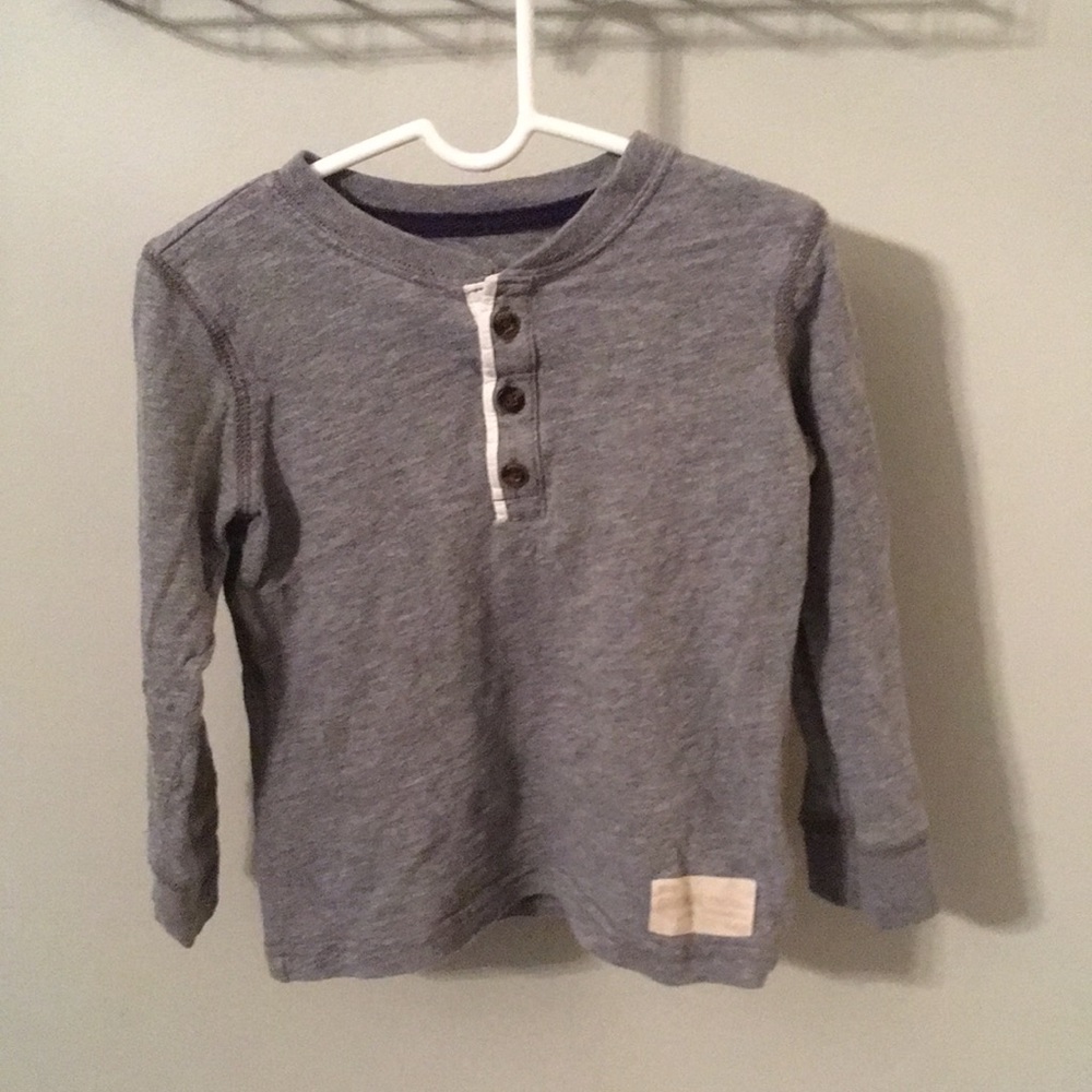 Boys 3T long sleeve shirt with 1/4 button up.